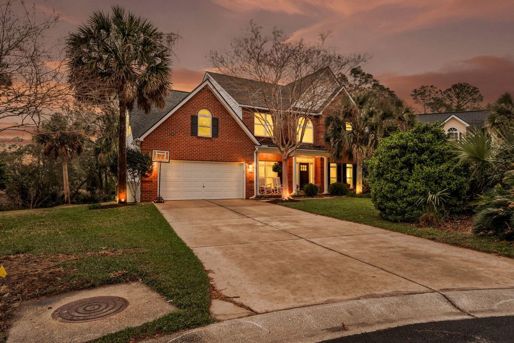 Photo of 1440 Deer Walk Court, Mount Pleasant, SC 29466 (MLS # 26009651)