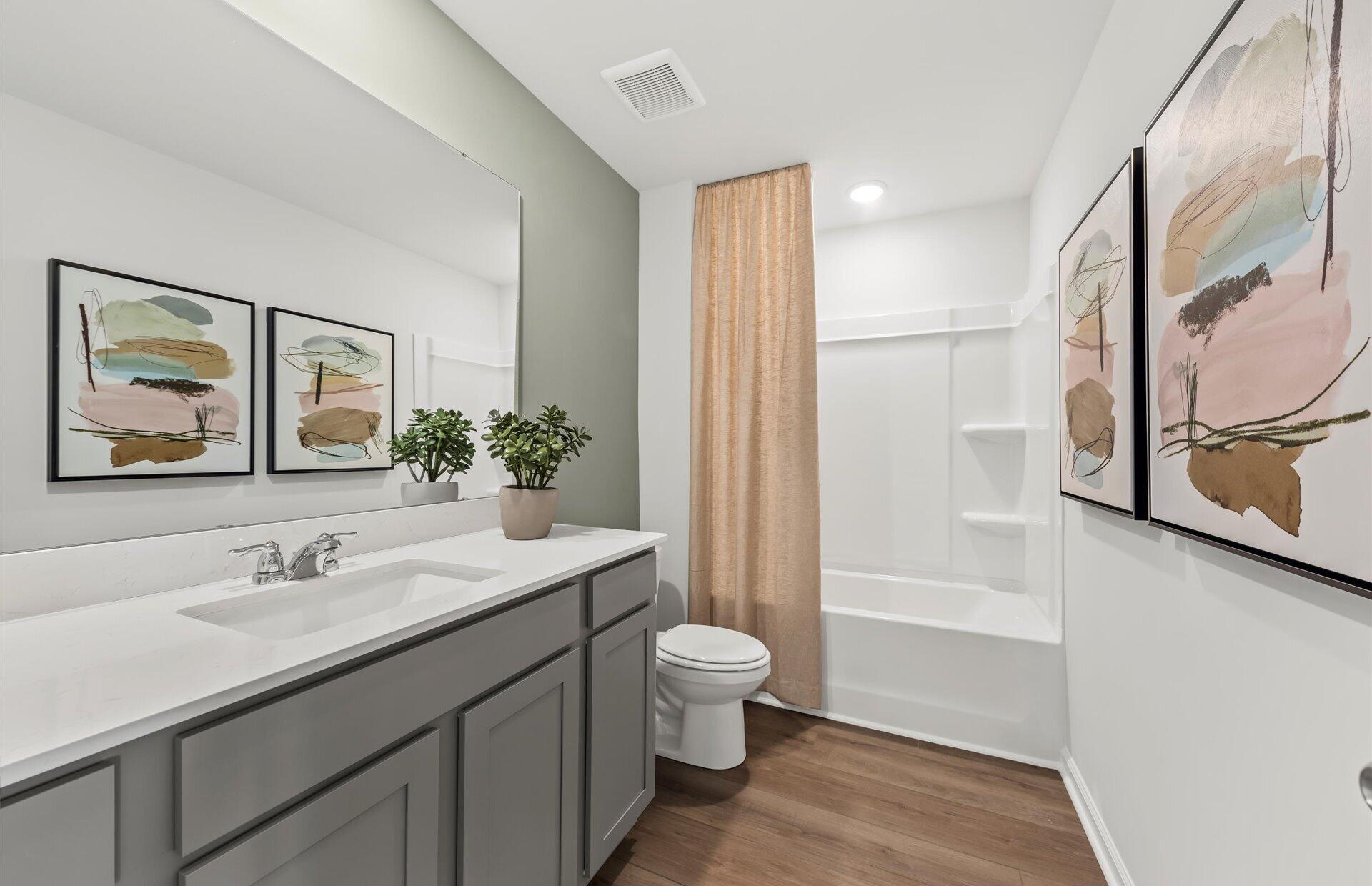 856 Meadowbrook Lane