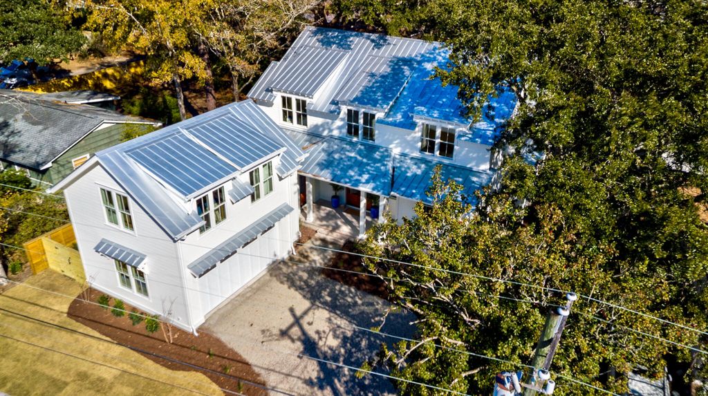 Photo of 1450 Barbara Street, Mount Pleasant, SC 29464 (MLS # 26001004)