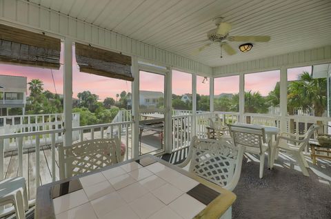 A home in Edisto Island