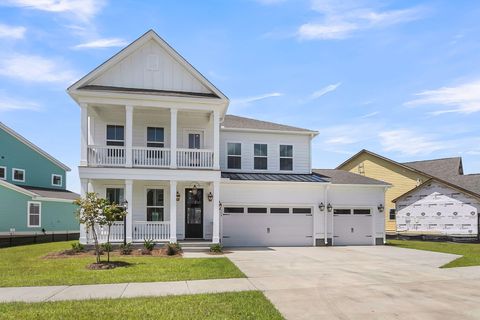 Photo of 758 Maynard Lane, Summerville, SC 29486 (MLS # 24030248) Photo of 758 Maynard Lane, Summerville, SC 29486 (MLS # 24030248)