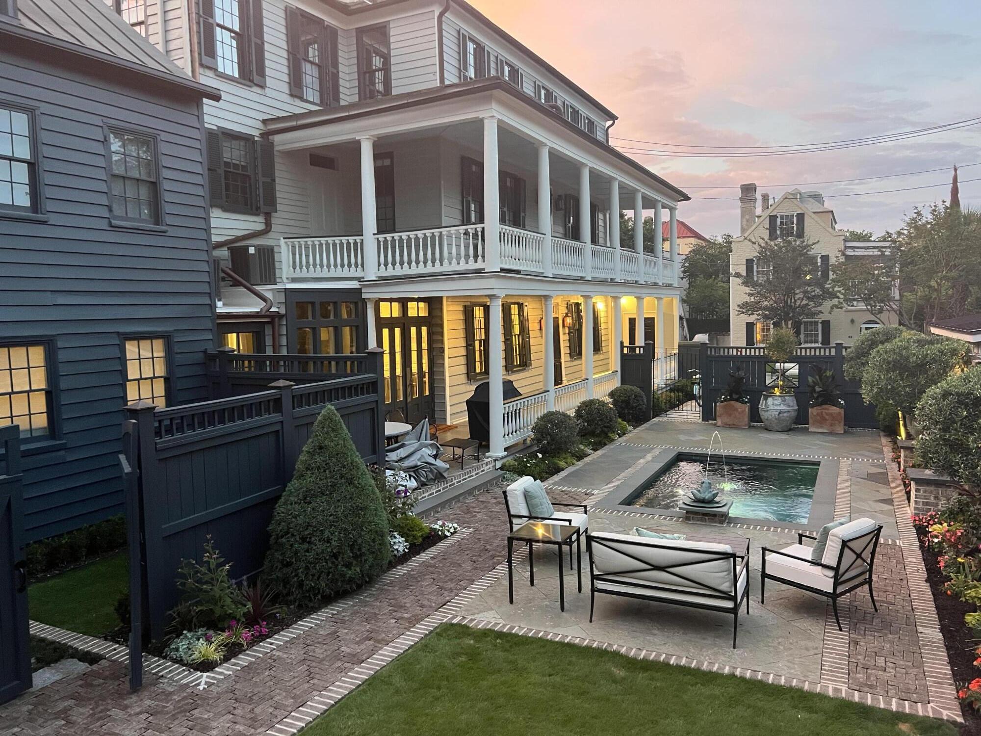 5 Alexander Street