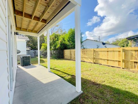 A home in North Charleston