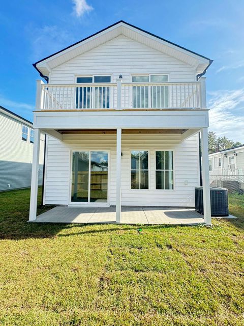 A home in North Charleston