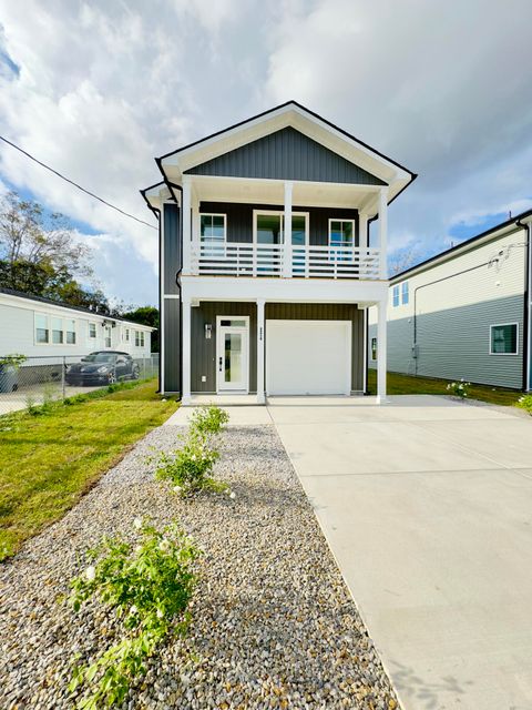 A home in North Charleston