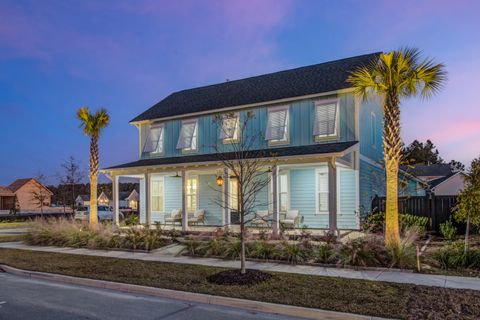 711 Blueway Avenue Summerville SC 29486