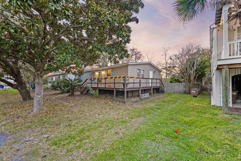 Photo of 1626 Wigeon Lane, Charleston, SC 29412 (MLS # 26007938)