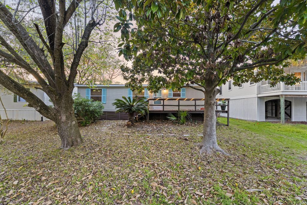 Photo of 1626 Wigeon Lane, Charleston, SC 29412 (MLS # 26007938)