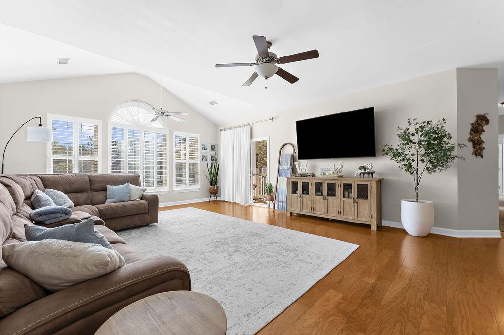 Photo of 1471 Belcourt Lane, Mount Pleasant, SC 29466 (MLS # 26007238)