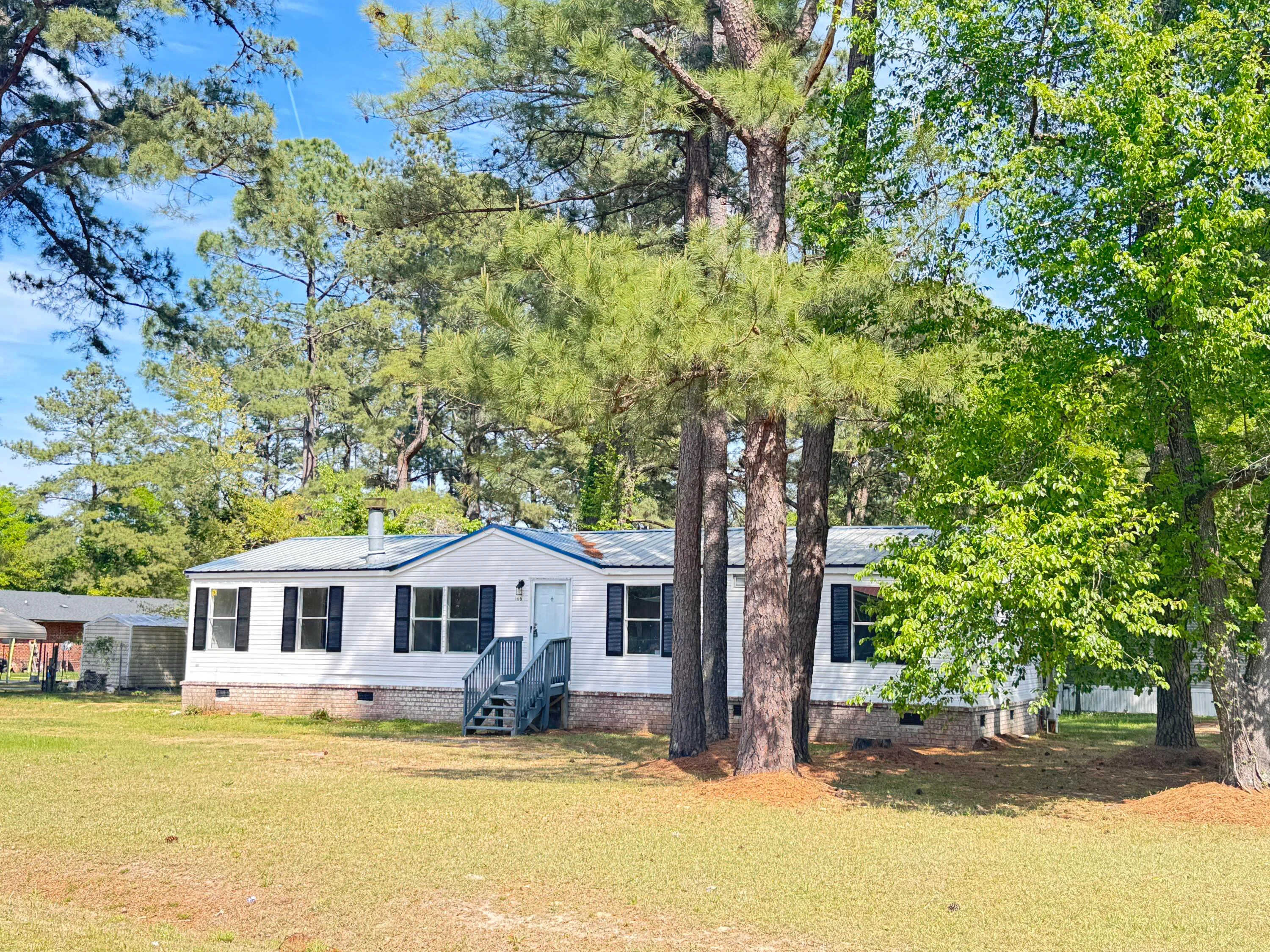 185 Belfast Lane