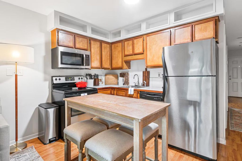 Photo of 40 Bee Street St #306, Charleston, SC 29403 (MLS # 25029574)