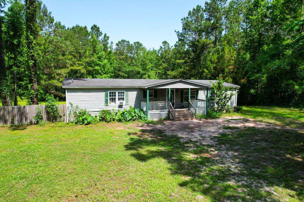 Photo of 110 Copperhead Court, Round O, SC 29474 (MLS # 26002042)