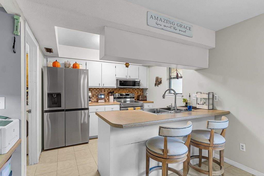 Photo of 565 Travelers Boulevard, Summerville, SC 29485 (MLS # 25028740)