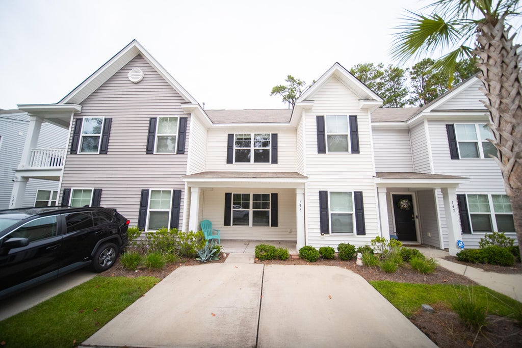 Photo of 145 Spencer Circle, Summerville, SC 29485 (MLS # 26027917)