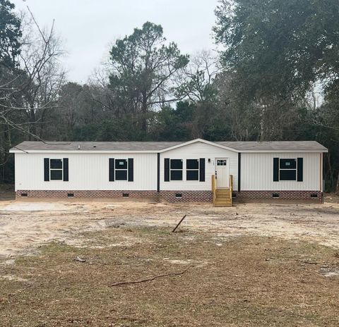 A home in Eutawville