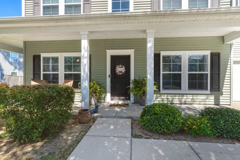 A home in North Charleston