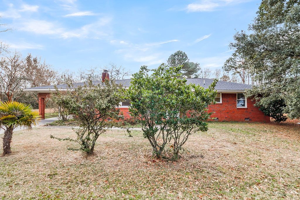 Photo of 1025 Manigault Drive, Moncks Corner, SC 29461 (MLS # 26003247)
