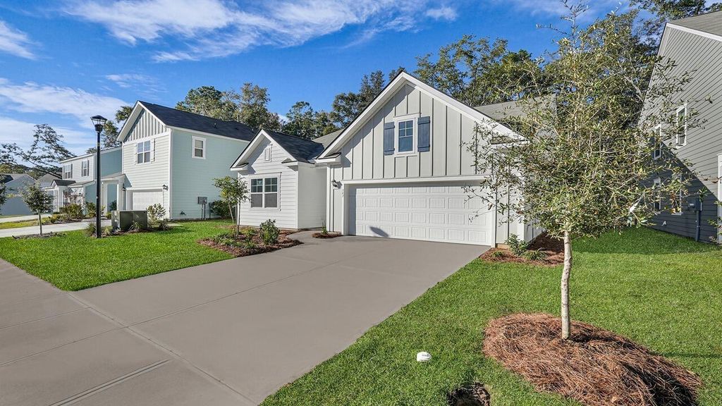 Photo of 343 Dickerson Lane, Summerville, SC 29485 (MLS # 25015284)