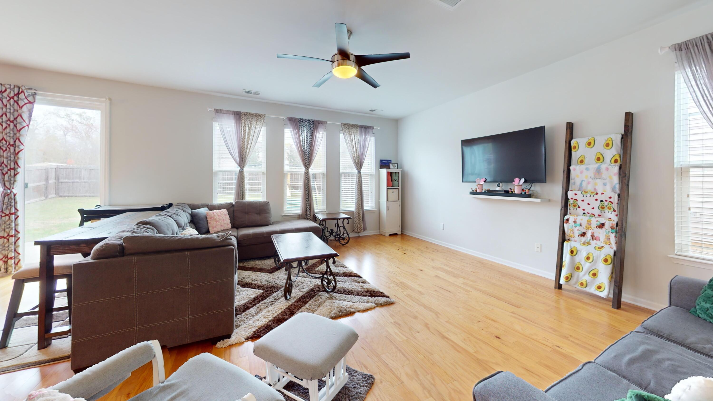 208 Roanoke Hill Court