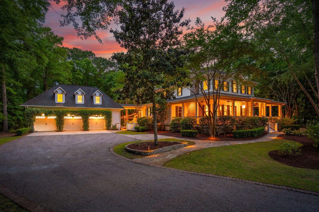 Photo of 519 Barbados Drive, Charleston, SC 29492 (MLS # 26014001)