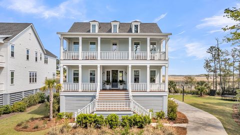 Photo of 3582 Clambank Drive, Mount Pleasant, SC 29466 (MLS # 26009412)