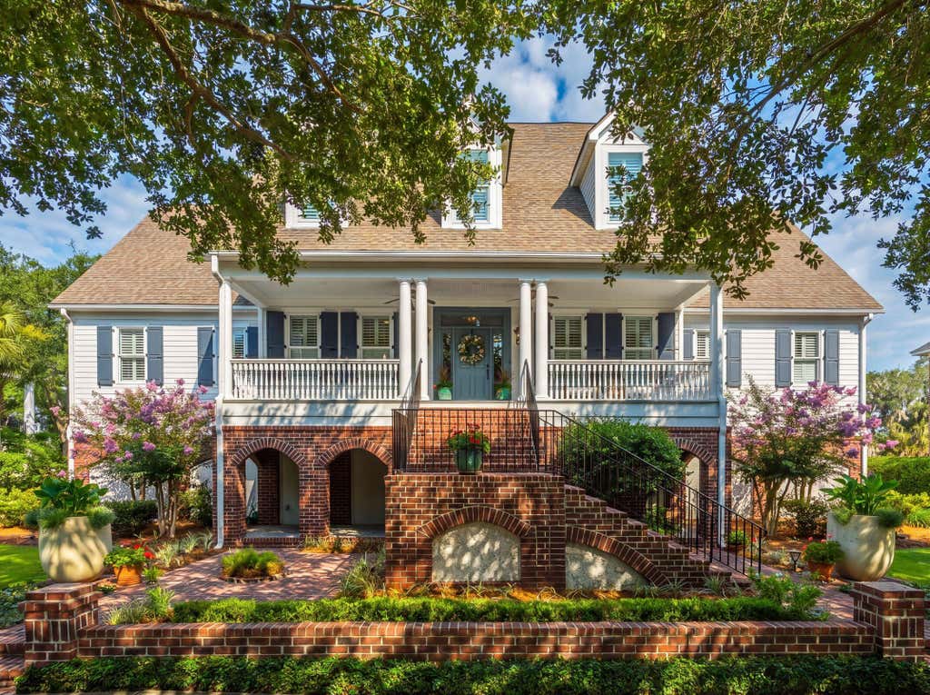 Photo of 194 Beresford Creek Street, Charleston, SC 29492 (MLS # 26020790)