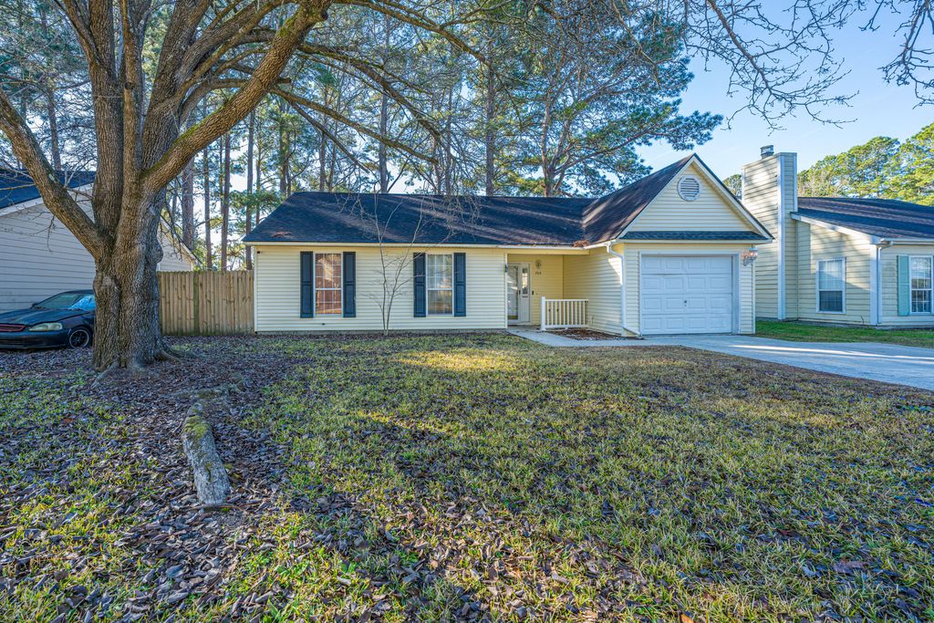 Photo of 204 Corsair Street, Summerville, SC 29483 (MLS # 26004340)
