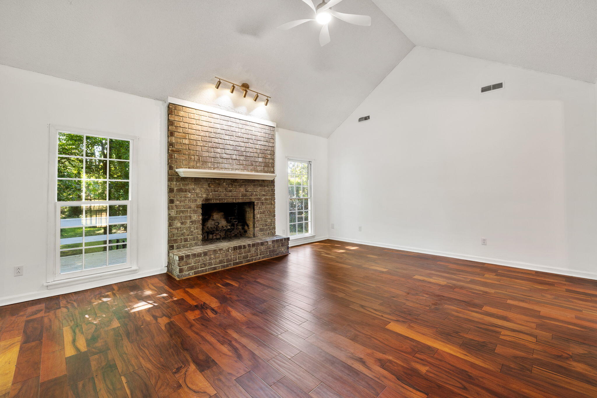 134 Cooper Circle