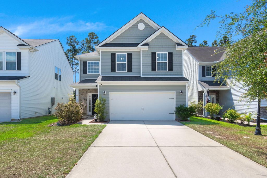 Photo of 742 Redbud Lane, Summerville, SC 29486 (MLS # 26014913)