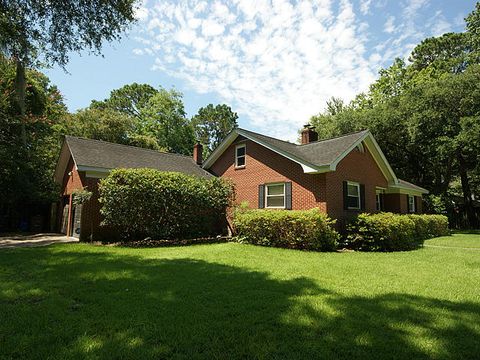 A home in James Island