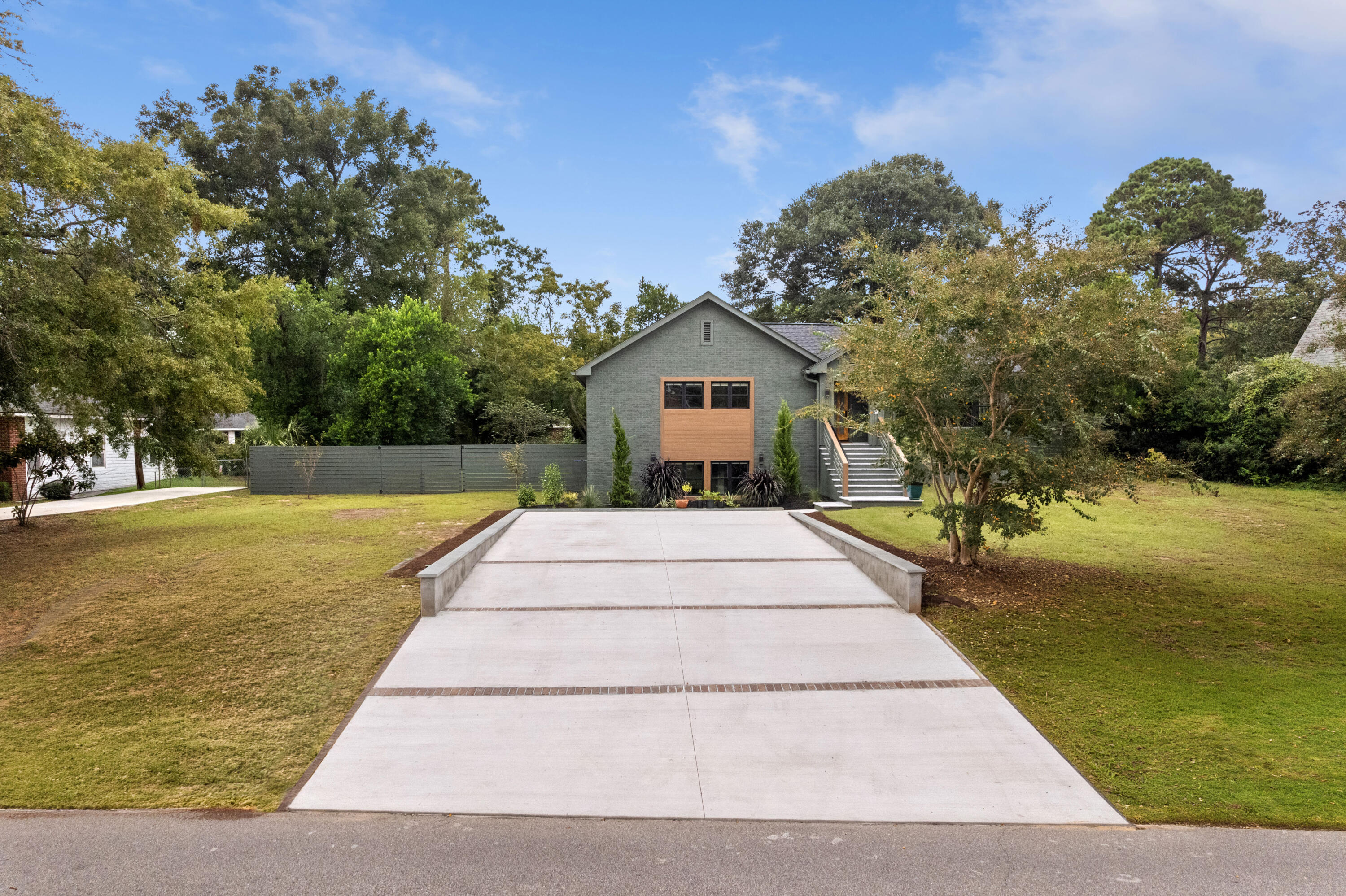 729 Fort Sumter Drive