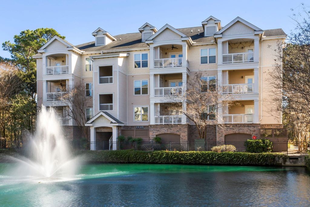 Photo of 2244 Ashley Crossing Drive #533, Charleston, SC 29414 (MLS # 26001554)