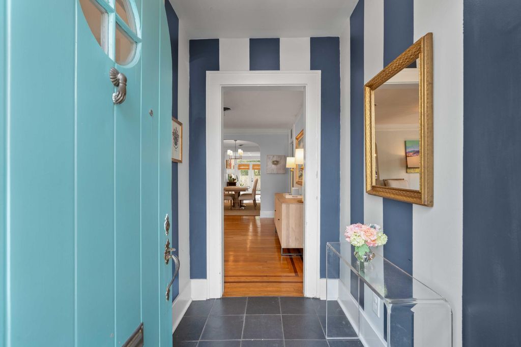 Photo of 237 Gordon Street, Charleston, SC 29403 (MLS # 26005595)