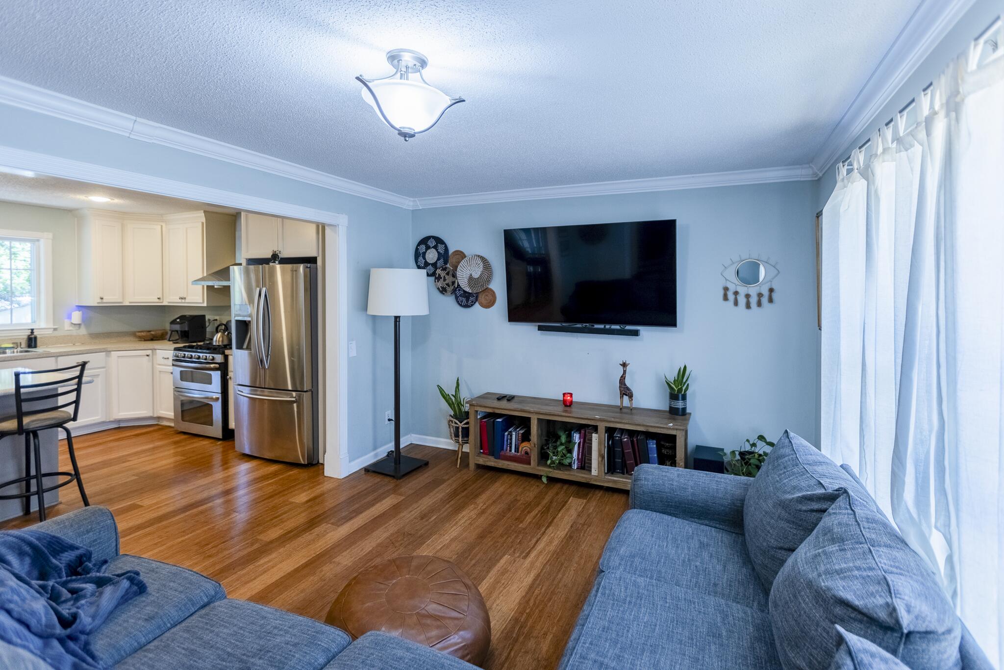 207 Foxcroft Lane