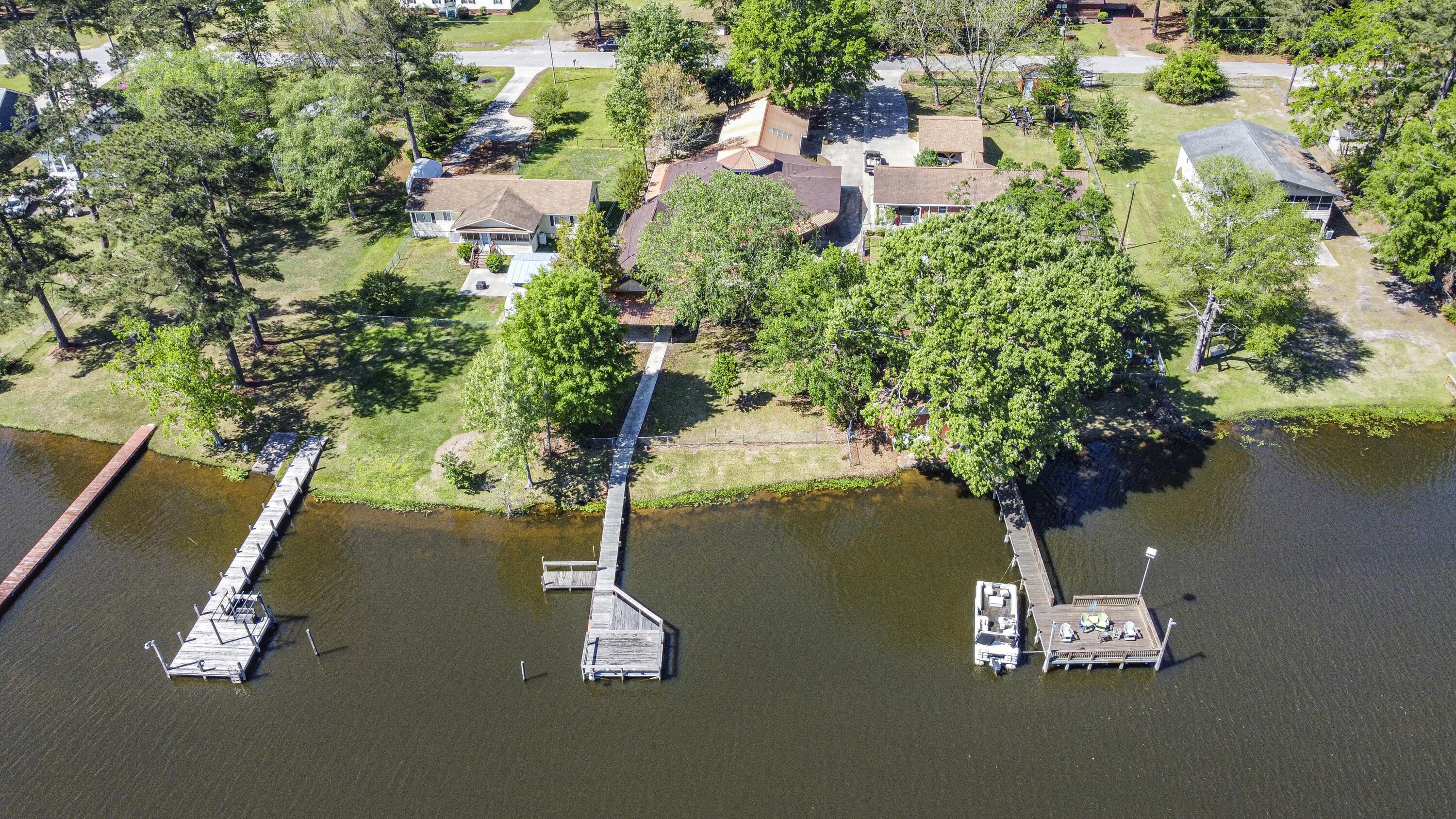 1112 Gin Pond Drive