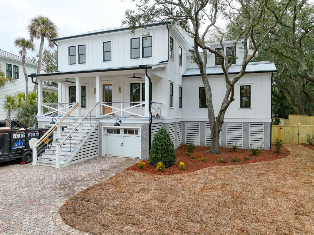 Photo of 6 29th Avenue, Isle of Palms, SC 29451 (MLS # 26000149)