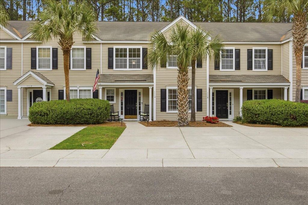 Photo of 1114 Island Club Drive, Charleston, SC 29492 (MLS # 26008383)
