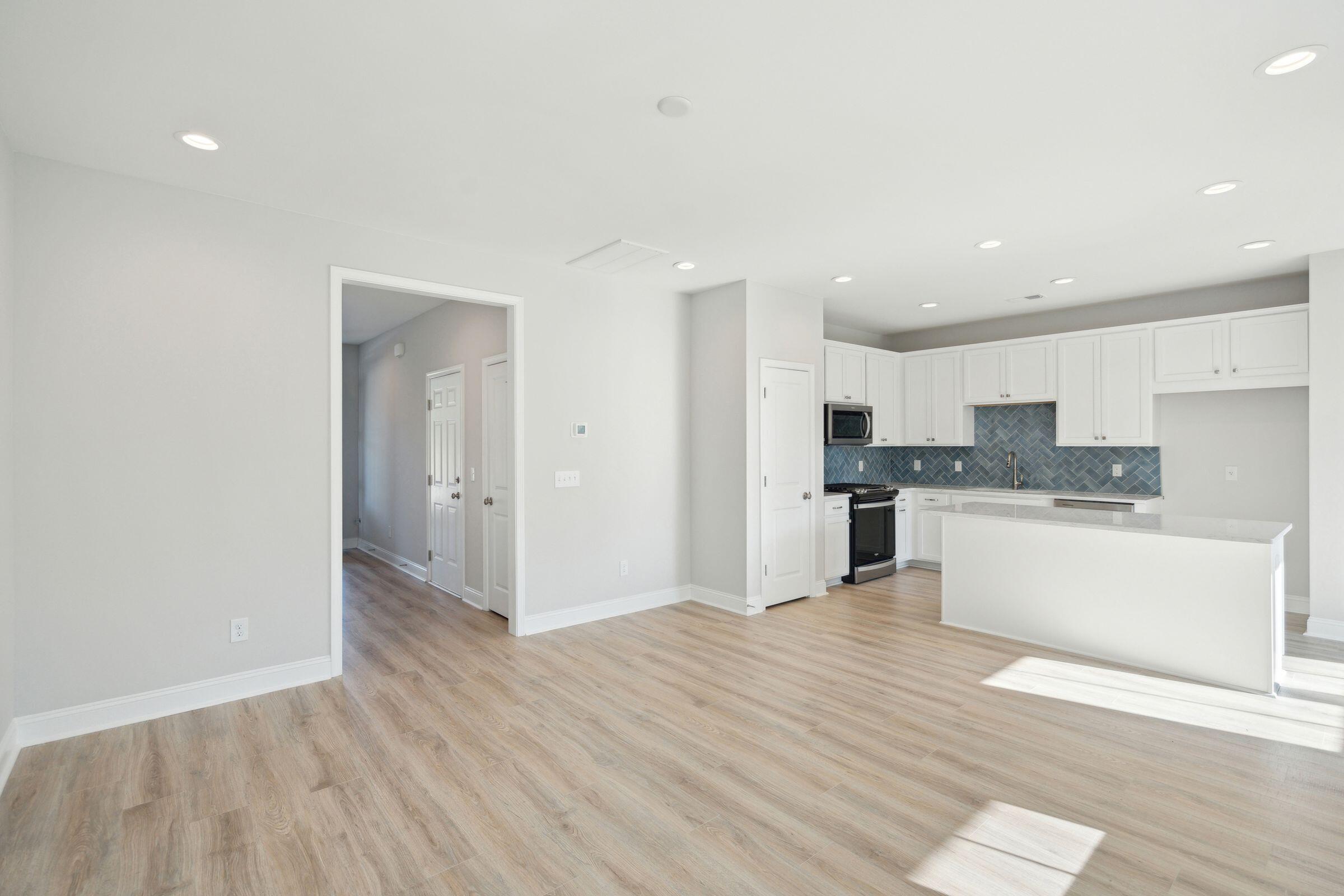 427 Queenview Lane