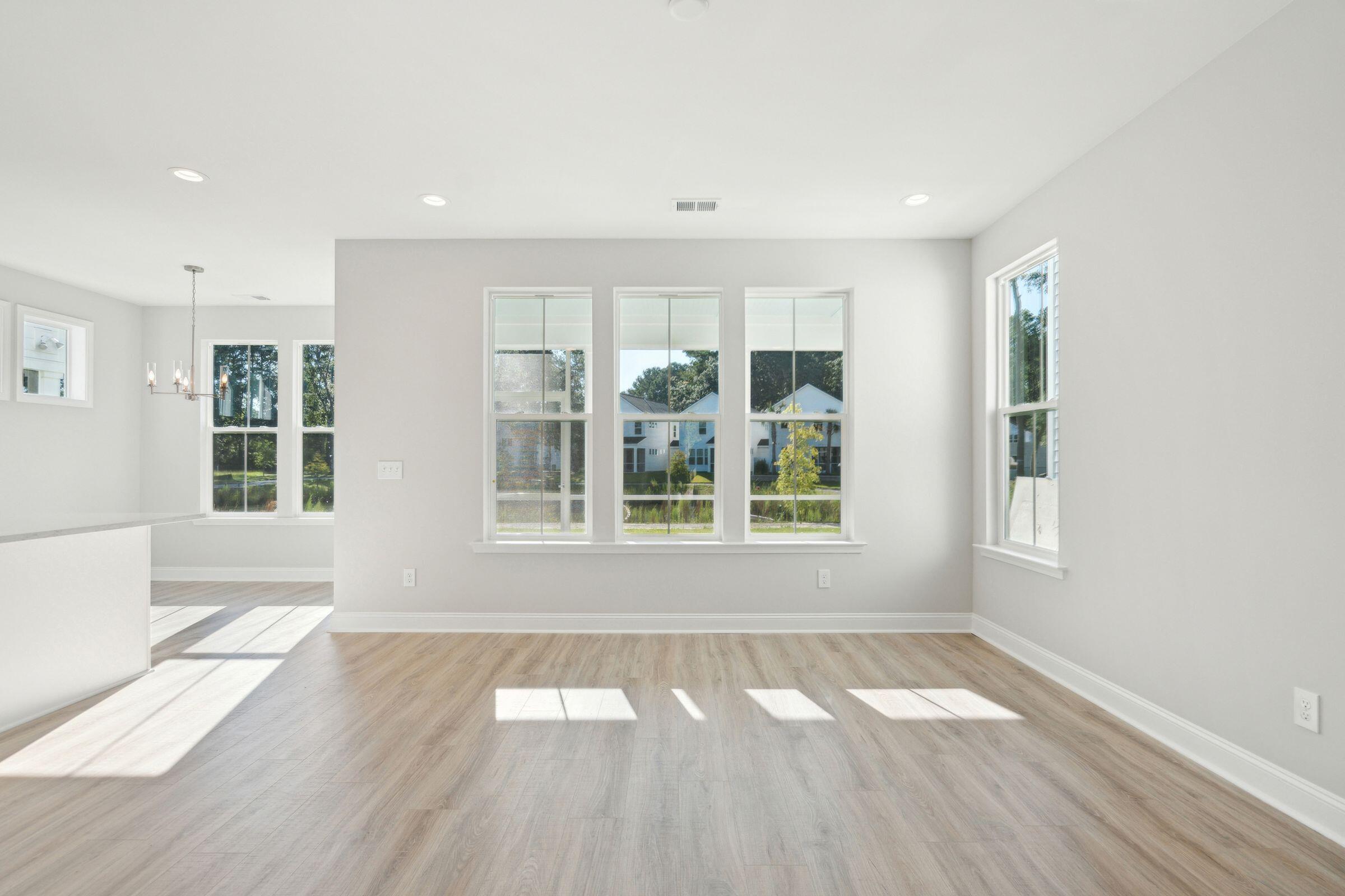 427 Queenview Lane