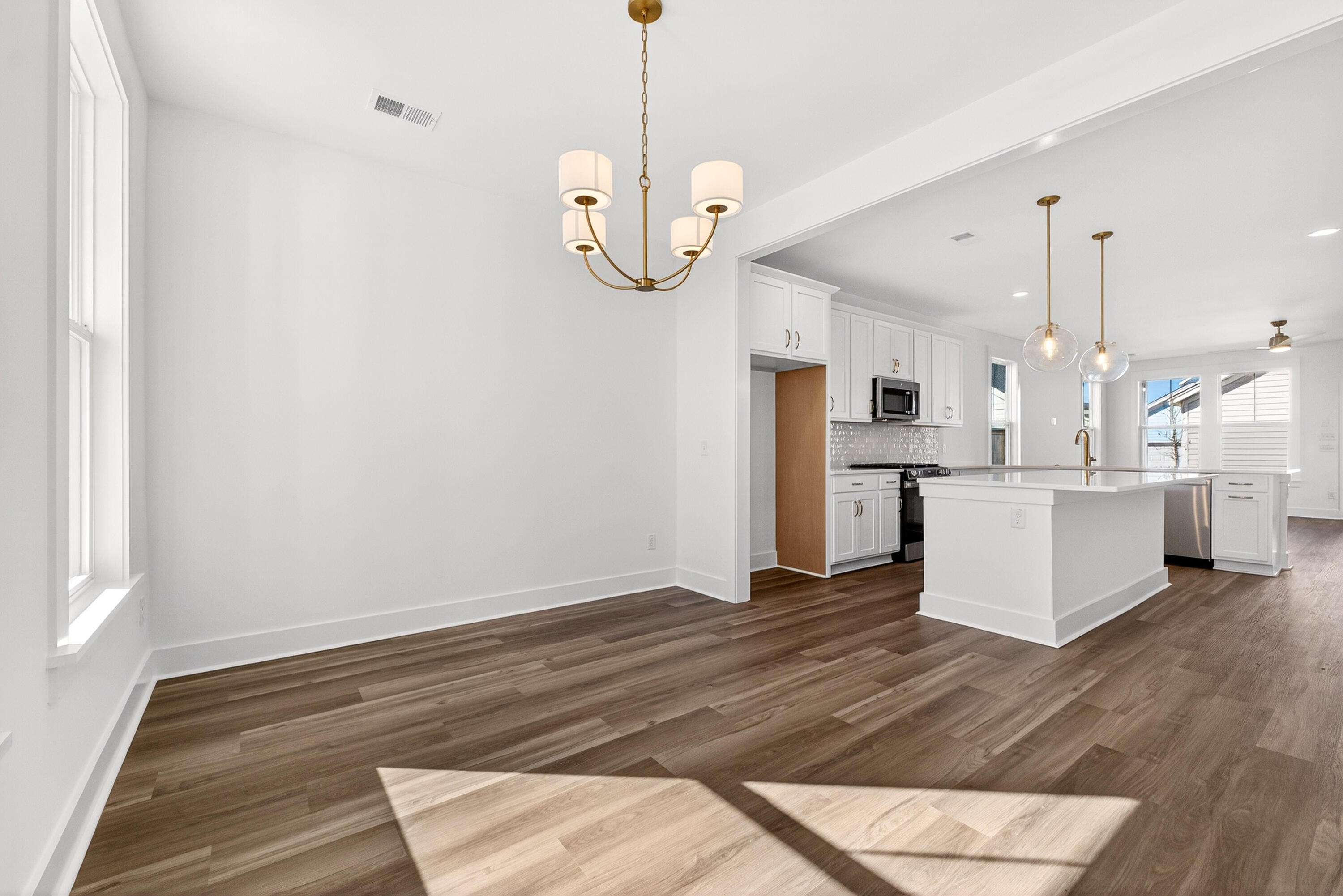 708 Rumbling Leaf Lane