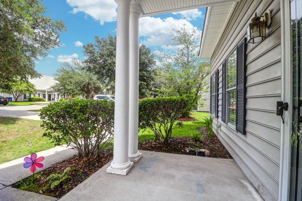 Photo of 9232 Ayscough Road, Summerville, SC 29485 (MLS # 26014990)