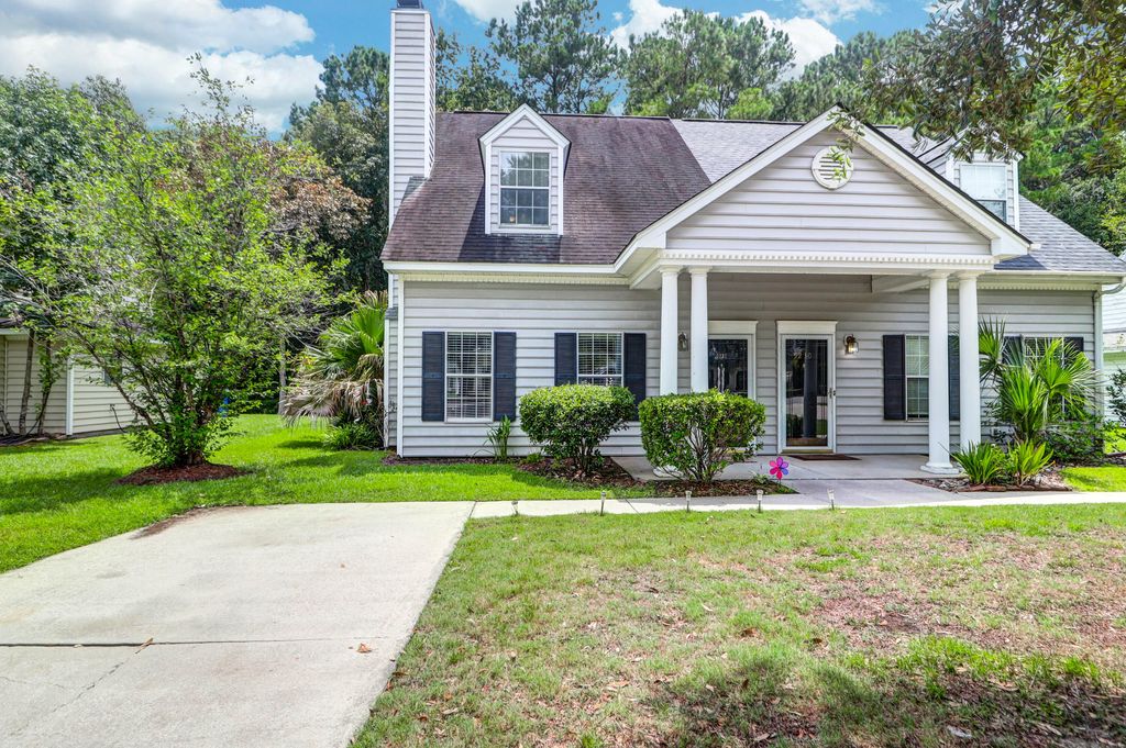 Photo of 9232 Ayscough Road, Summerville, SC 29485 (MLS # 26014990)