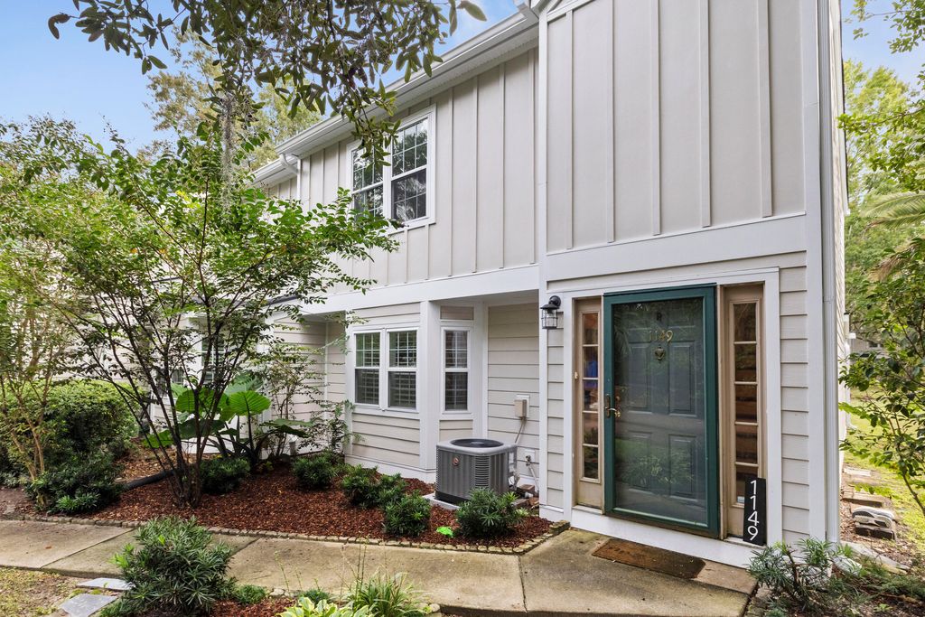 Photo of 1149 Monaco Drive, Mount Pleasant, SC 29464 (MLS # 25027959)