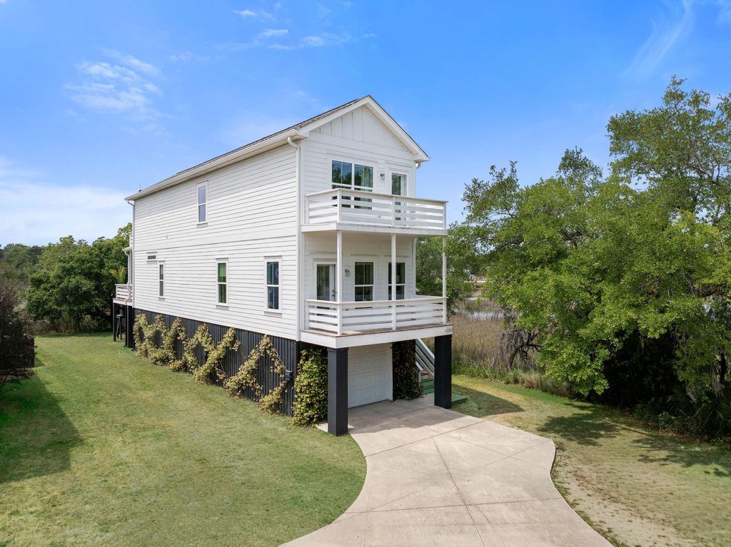 Photo of 1050 Hunley Waters Circle, North Charleston, SC 29405 (MLS # 26011680)