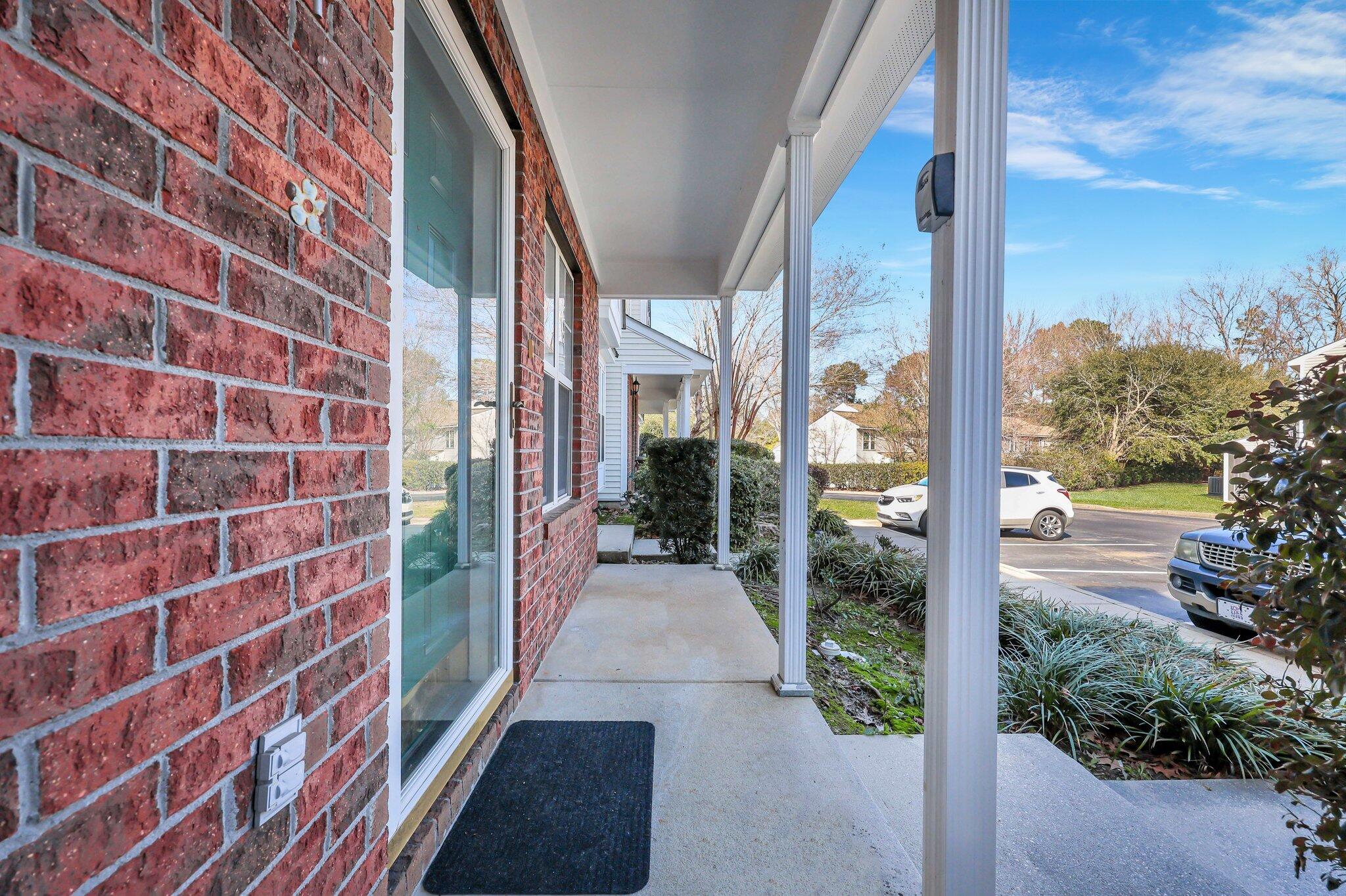 7963 Shadow Oak Drive