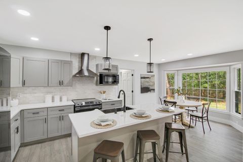 305 Mayfield Street Summerville SC 29485