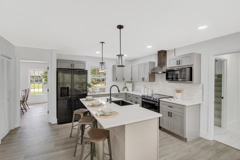 Photo of 305 Mayfield Street, Summerville, SC 29485 (MLS # 26001224)