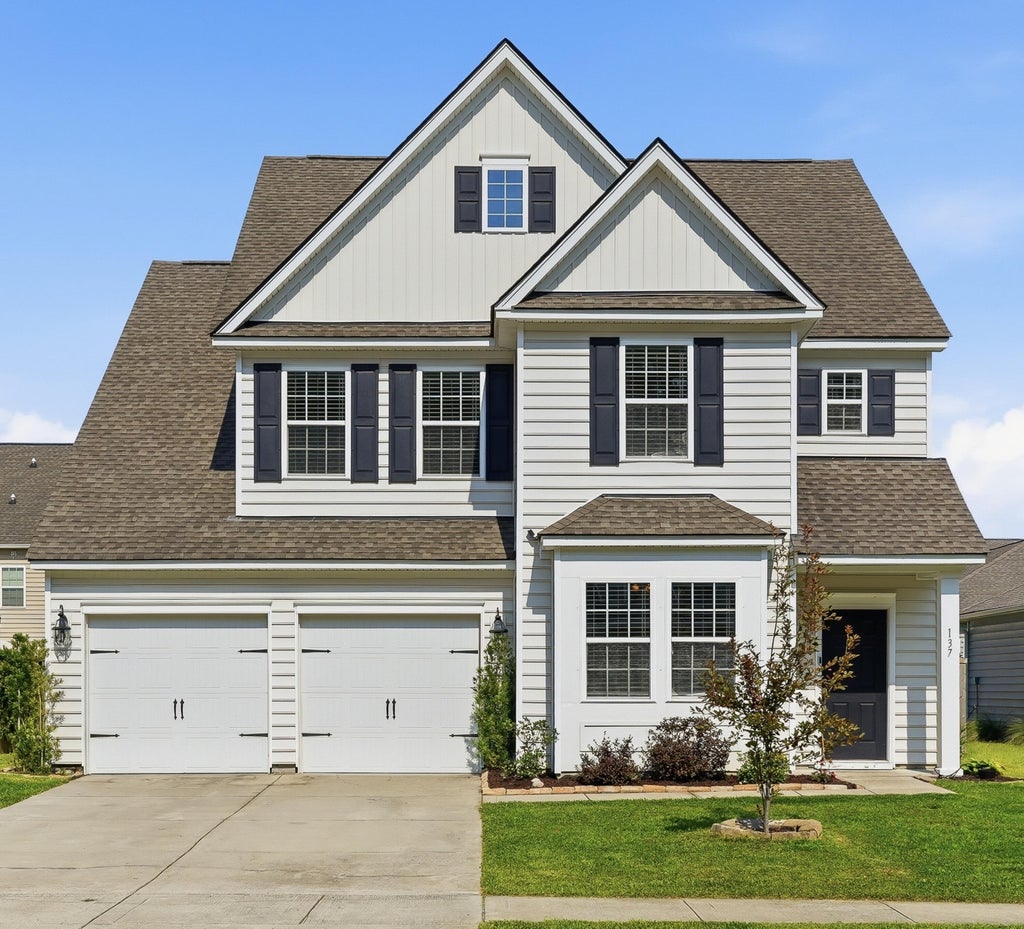 Photo of 137 Daniels Creek Circle, Goose Creek, SC 29445 (MLS # 26018454)