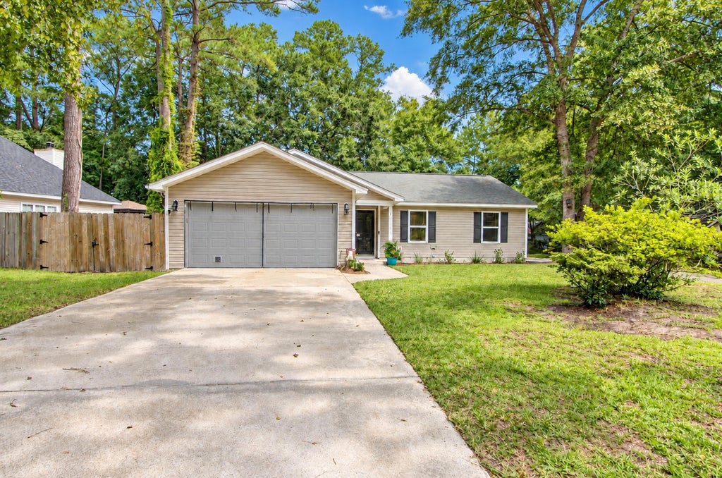 Photo of 1972 High Meadow Street, Johns Island, SC 29455 (MLS # 26026424)
