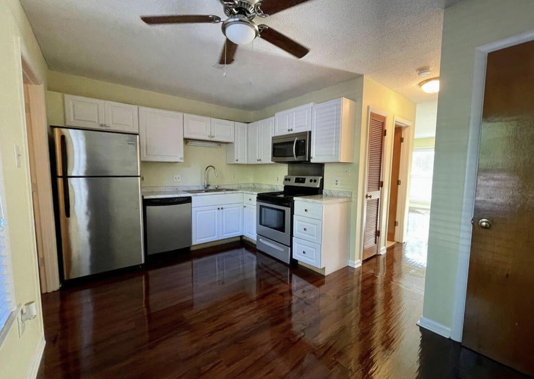 1 S Anderson Avenue